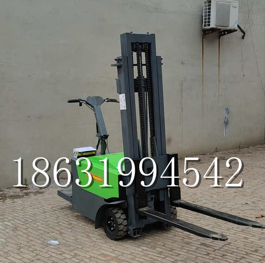 禹州市优程全电动叉车插腿式堆高车液压装卸车1.5吨升高小型站驾式铲车